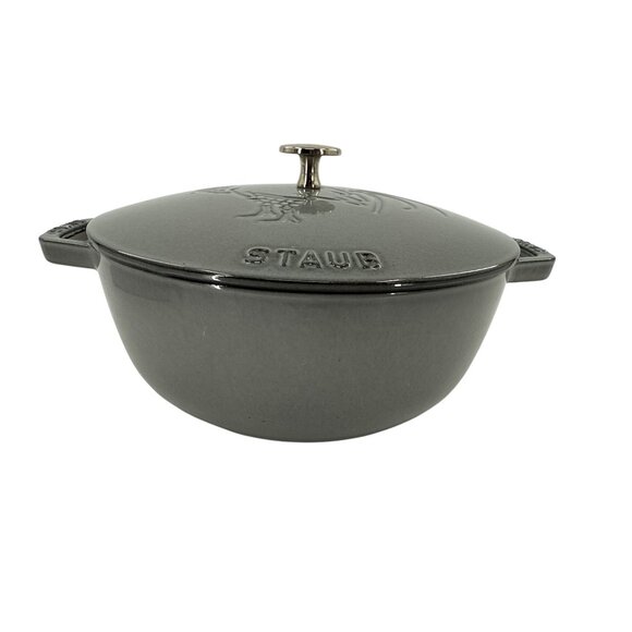 Staub 24 Graphite Grey Round Coq France Cocotte Cast Iron France 3.75 Qt. - Picture 1 of 7